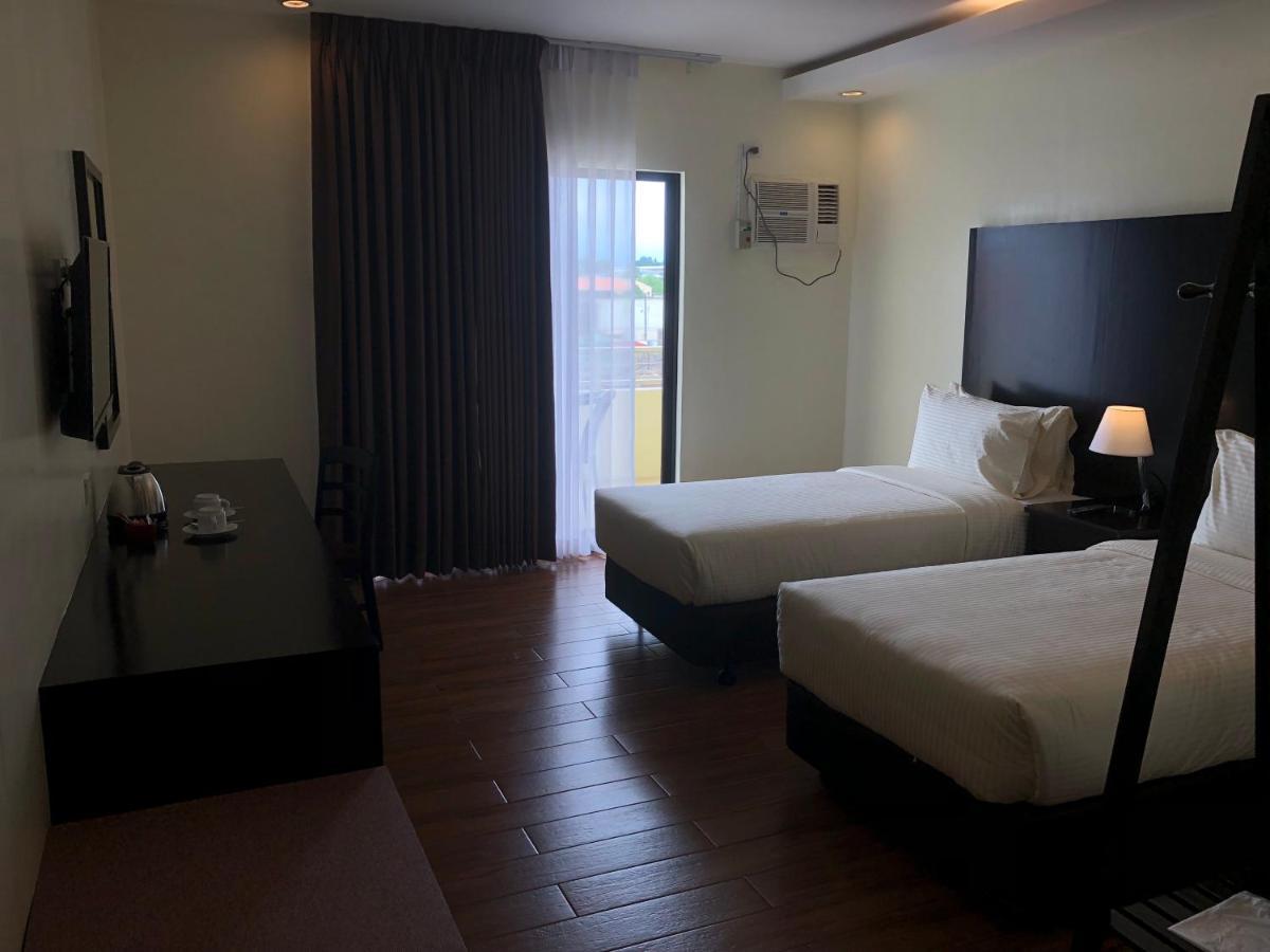 Pina Suites Ормок Екстер'єр фото